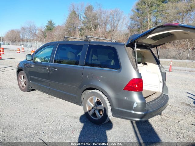 Photo 2 VIN: 2V4RW5DX8AR262923 - VOLKSWAGEN ROUTAN 