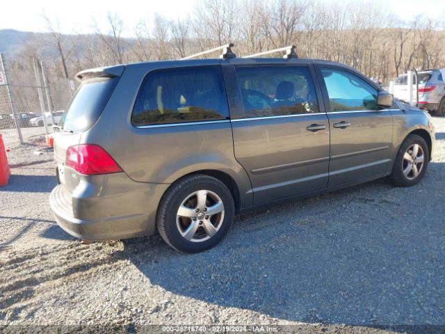 Photo 3 VIN: 2V4RW5DX8AR262923 - VOLKSWAGEN ROUTAN 