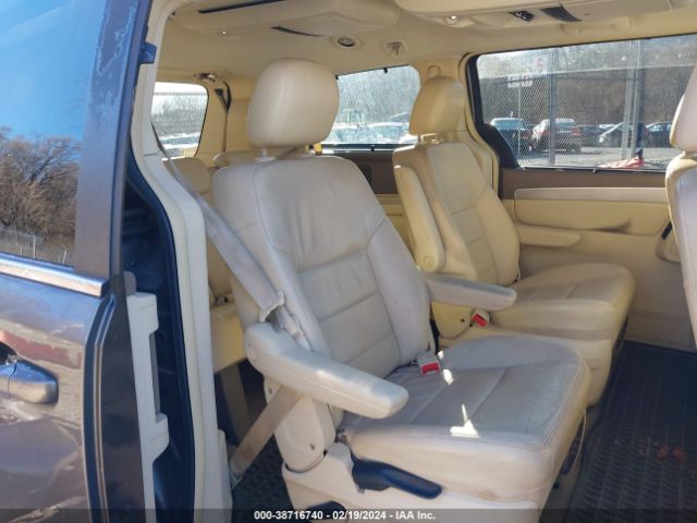 Photo 7 VIN: 2V4RW5DX8AR262923 - VOLKSWAGEN ROUTAN 