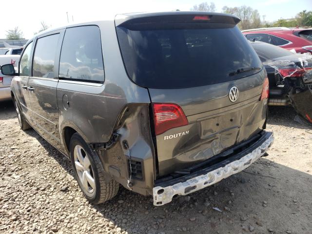 Photo 2 VIN: 2V4RW5DX8AR388277 - VOLKSWAGEN ROUTAN SEL 