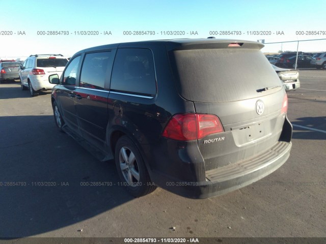 Photo 2 VIN: 2V4RW5DX9AR195300 - VOLKSWAGEN ROUTAN 