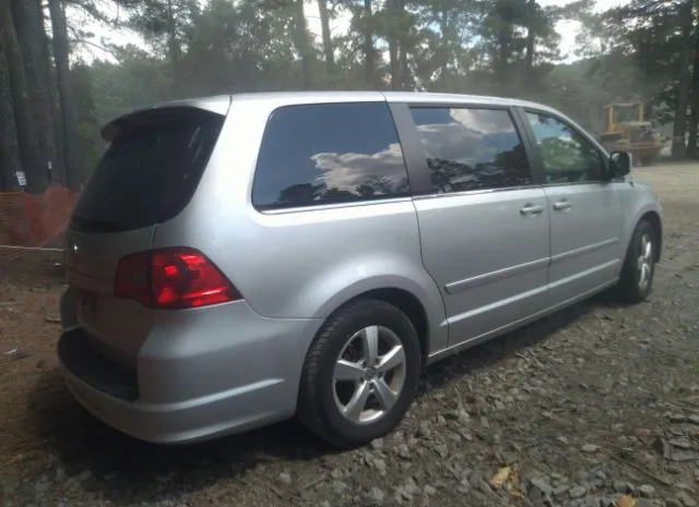 Photo 3 VIN: 2V4RW5DX9AR306136 - VOLKSWAGEN ROUTAN 