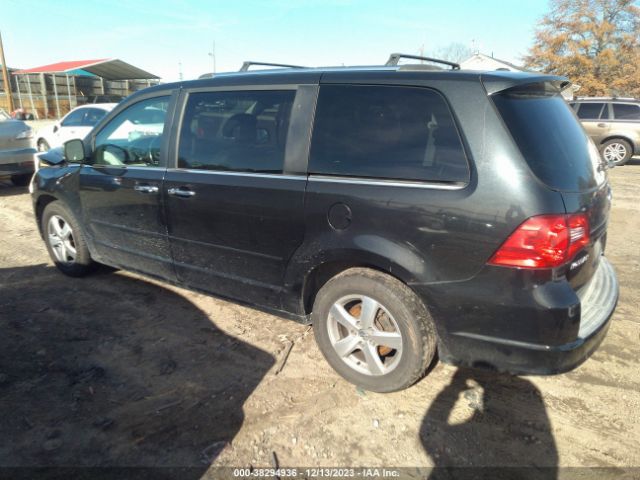 Photo 2 VIN: 2V4RW6DG2BR717014 - VOLKSWAGEN ROUTAN 