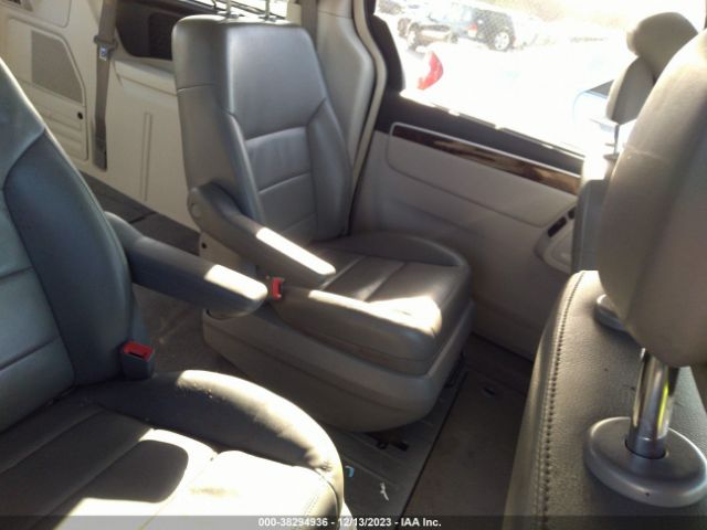 Photo 7 VIN: 2V4RW6DG2BR717014 - VOLKSWAGEN ROUTAN 