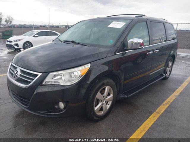 Photo 1 VIN: 2V4RW6DX0AR228108 - VOLKSWAGEN ROUTAN 