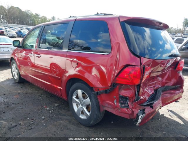 Photo 2 VIN: 2V4RW6DX1AR168713 - VOLKSWAGEN ROUTAN 