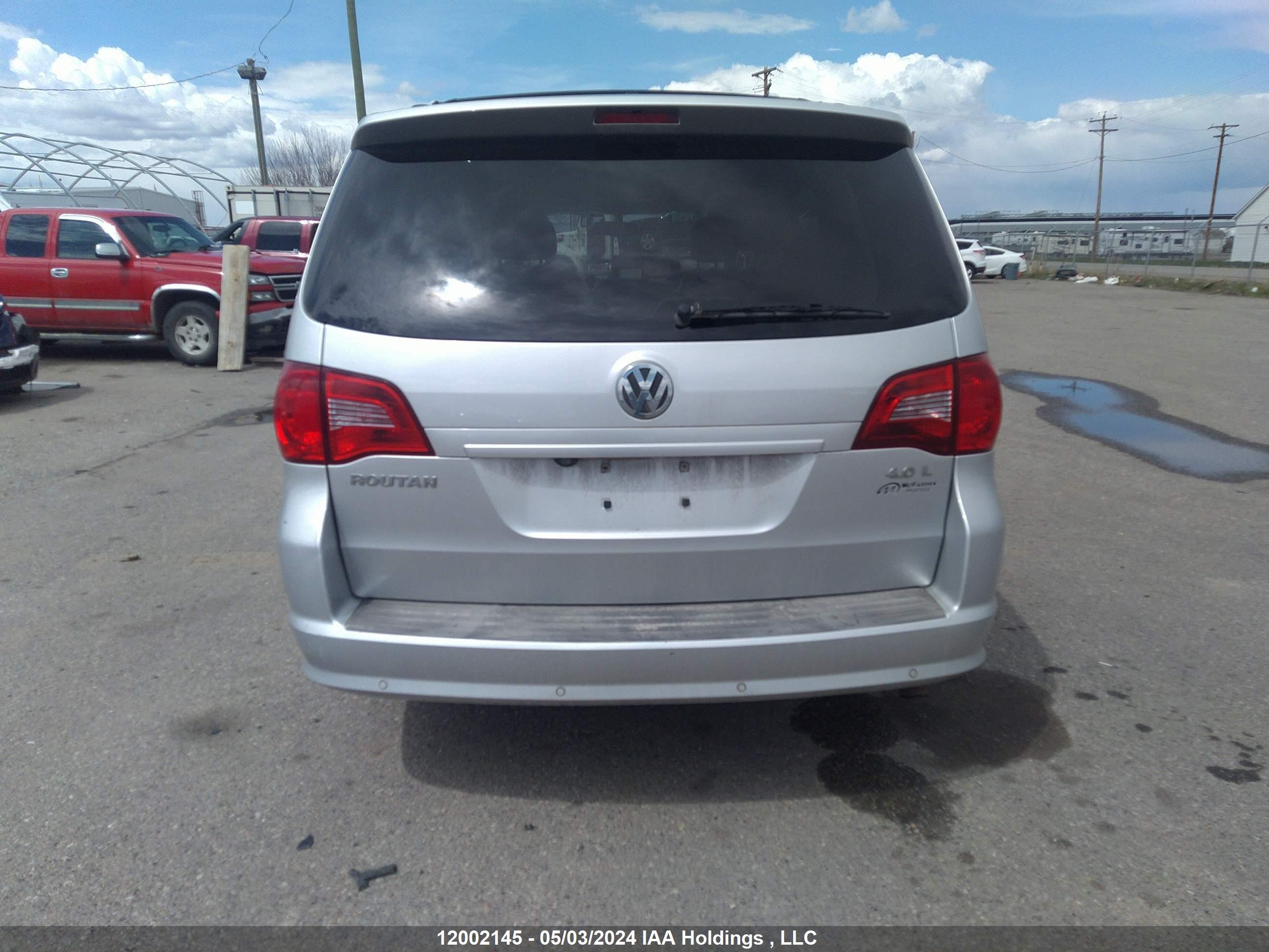 Photo 15 VIN: 2V4RW6DX2AR227168 - VOLKSWAGEN ROUTAN 