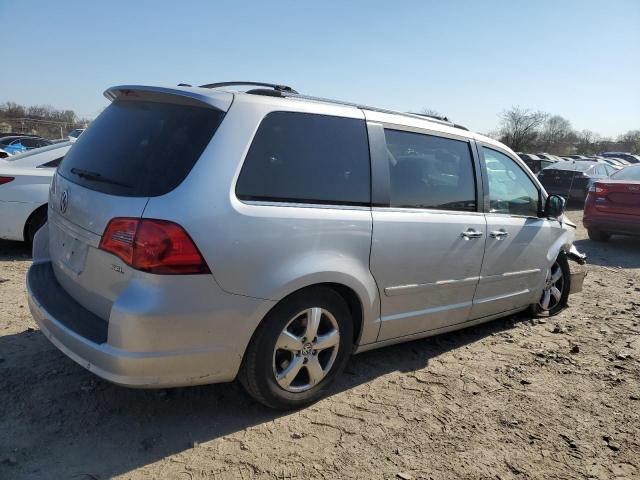 Photo 2 VIN: 2V4RW6DX3AR260969 - VOLKSWAGEN ROUTAN 