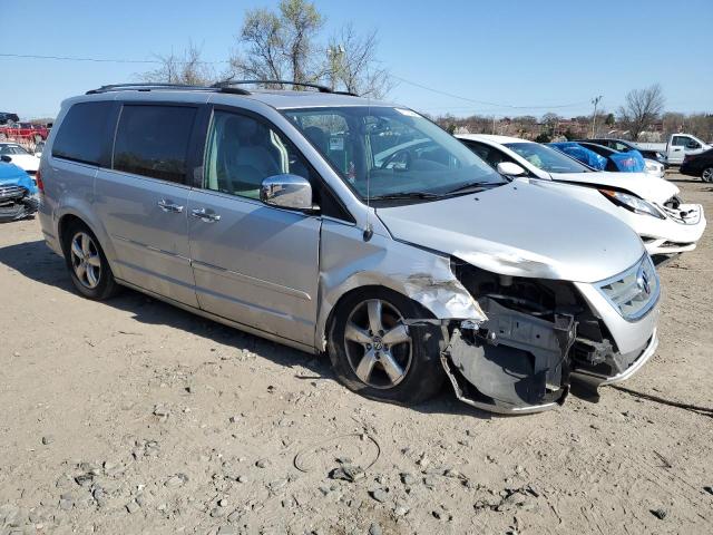 Photo 3 VIN: 2V4RW6DX3AR260969 - VOLKSWAGEN ROUTAN 