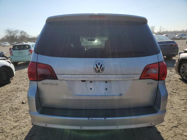 Photo 5 VIN: 2V4RW6DX3AR260969 - VOLKSWAGEN ROUTAN 