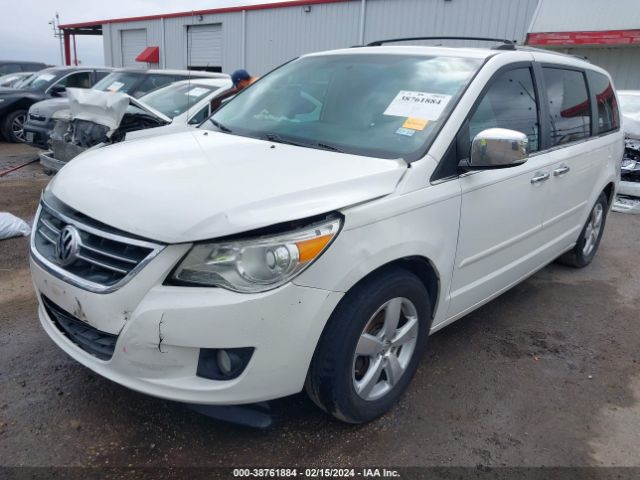 Photo 1 VIN: 2V4RW6DX3AR393019 - VOLKSWAGEN ROUTAN 