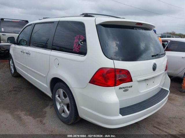 Photo 2 VIN: 2V4RW6DX3AR393019 - VOLKSWAGEN ROUTAN 