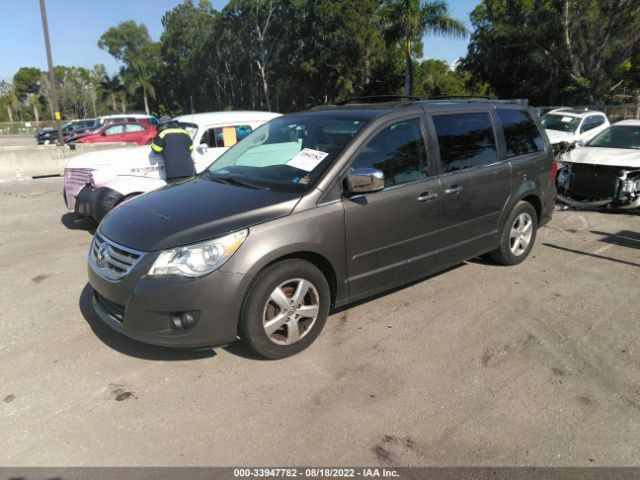 Photo 1 VIN: 2V4RW6DX7AR316590 - VOLKSWAGEN ROUTAN 