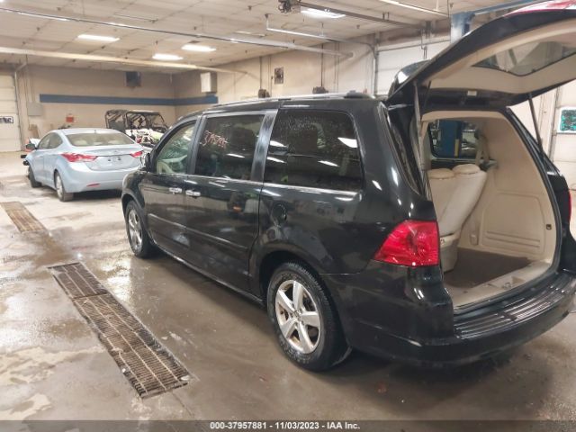 Photo 2 VIN: 2V4RW6DX7AR424076 - VOLKSWAGEN ROUTAN 