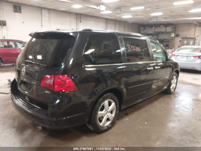 Photo 3 VIN: 2V4RW6DX7AR424076 - VOLKSWAGEN ROUTAN 