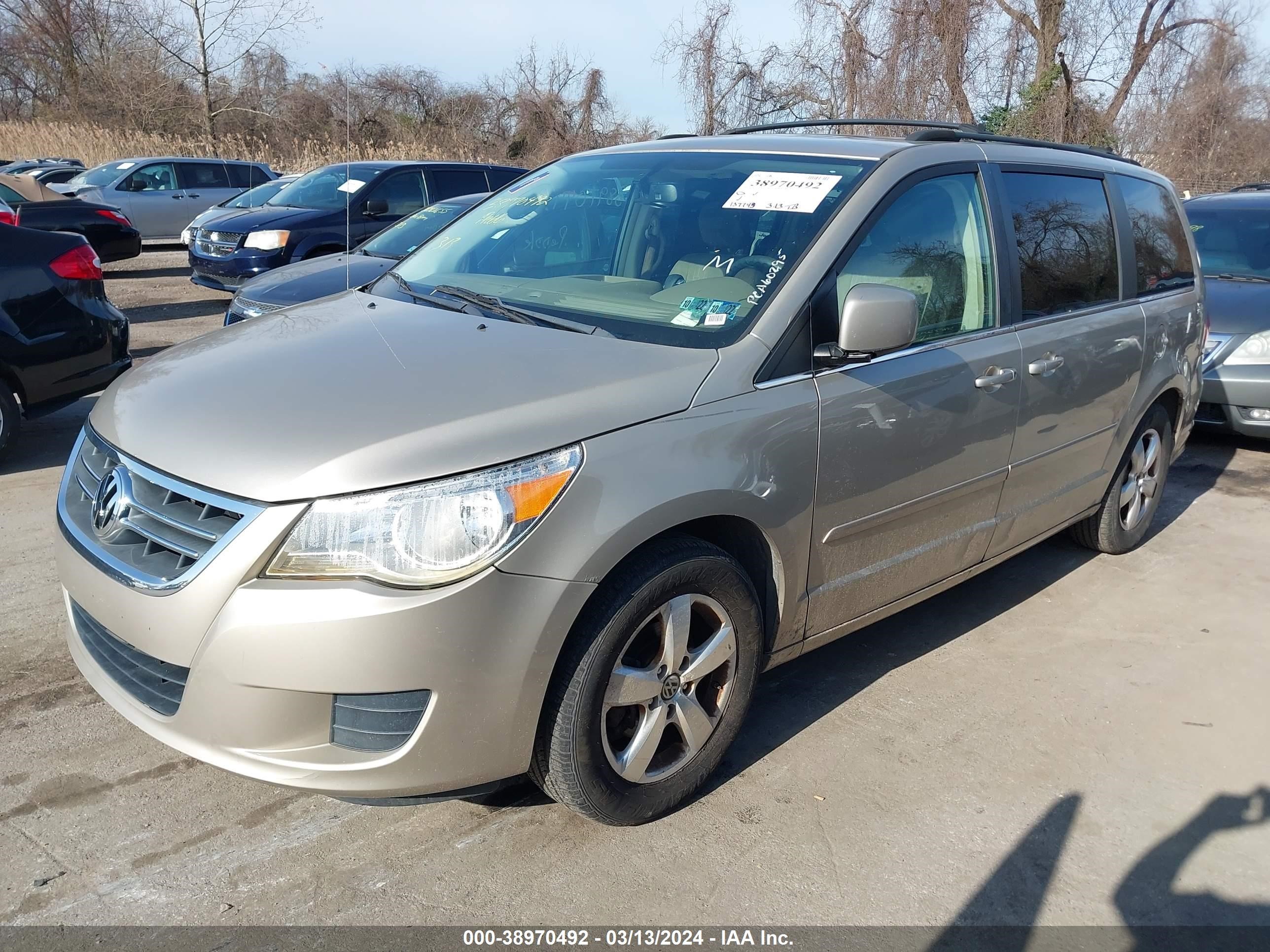 Photo 1 VIN: 2V8HW34149R559449 - VOLKSWAGEN ROUTAN 