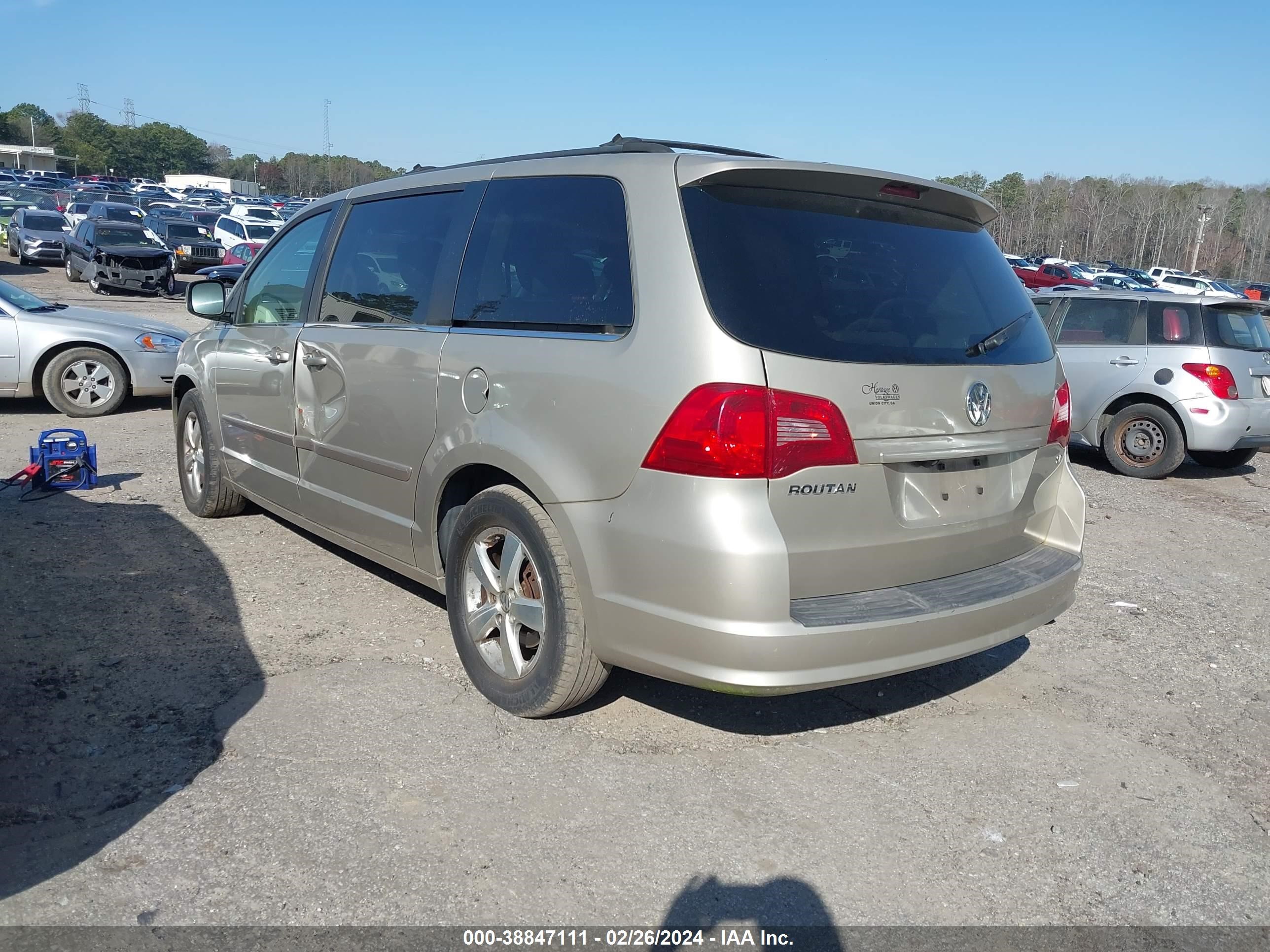 Photo 2 VIN: 2V8HW34169R554527 - VOLKSWAGEN ROUTAN 