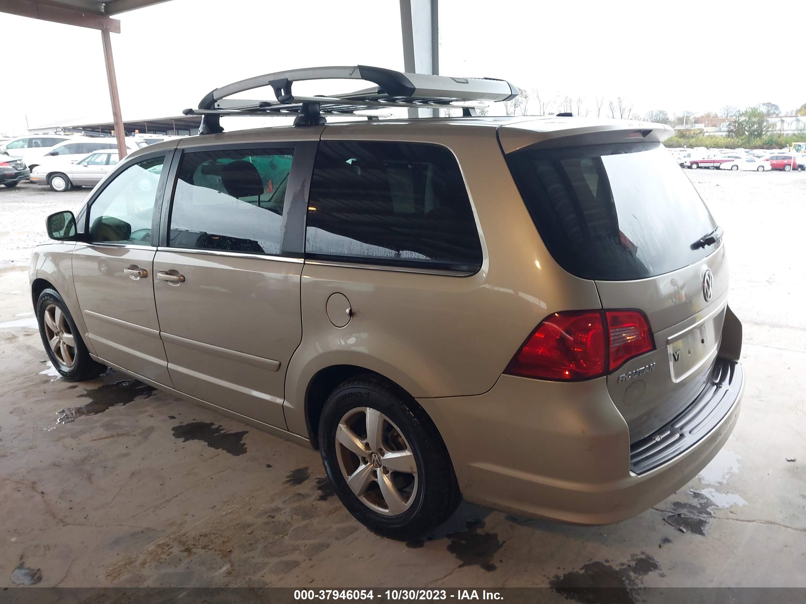 Photo 2 VIN: 2V8HW34169R578360 - VOLKSWAGEN ROUTAN 