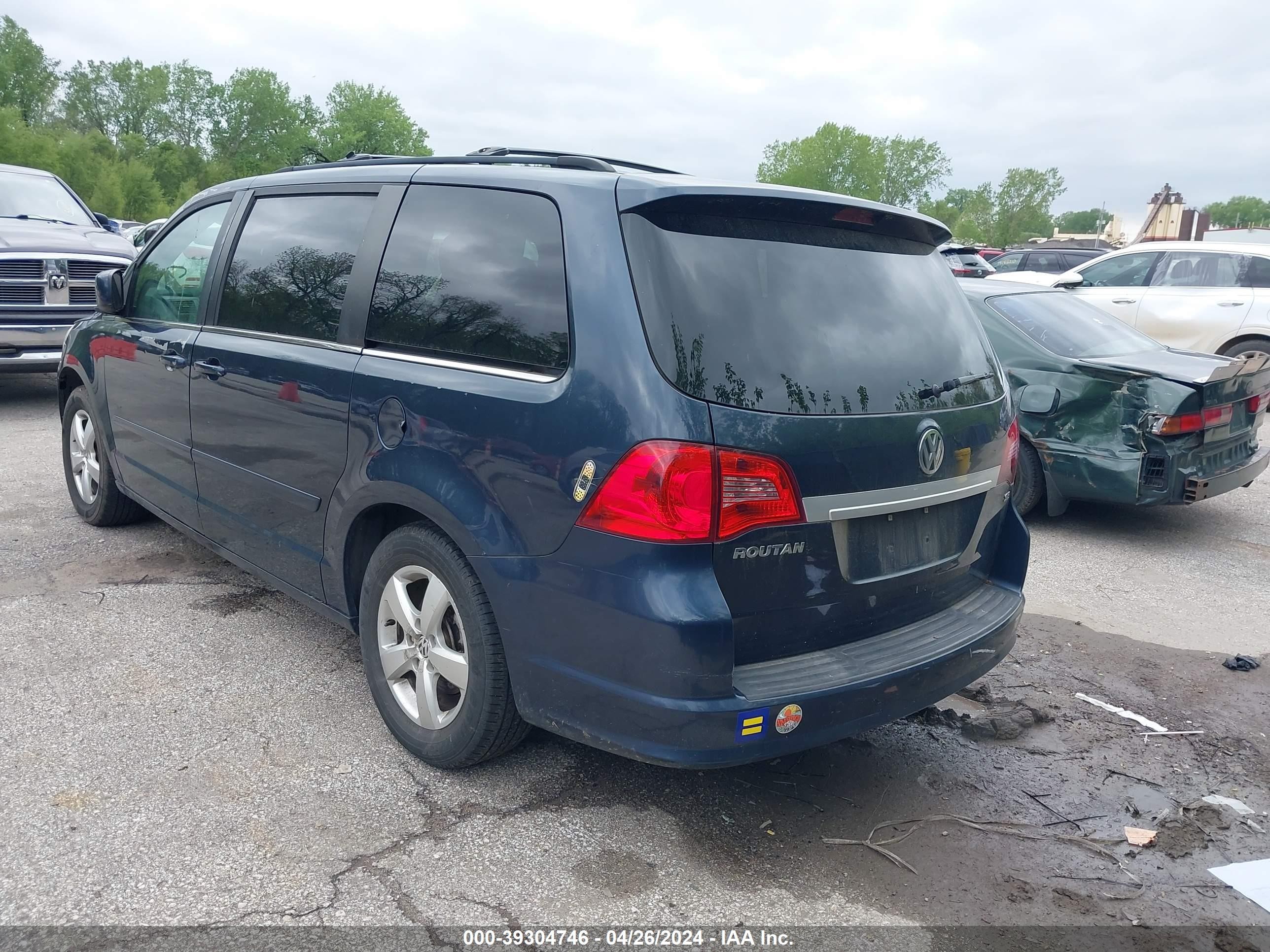 Photo 2 VIN: 2V8HW34189R501313 - VOLKSWAGEN ROUTAN 