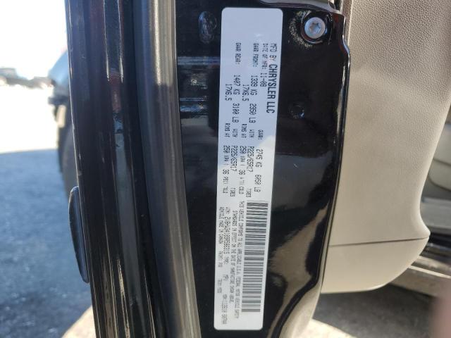 Photo 13 VIN: 2V8HW34189R586315 - VOLKSWAGEN ROUTAN SE 