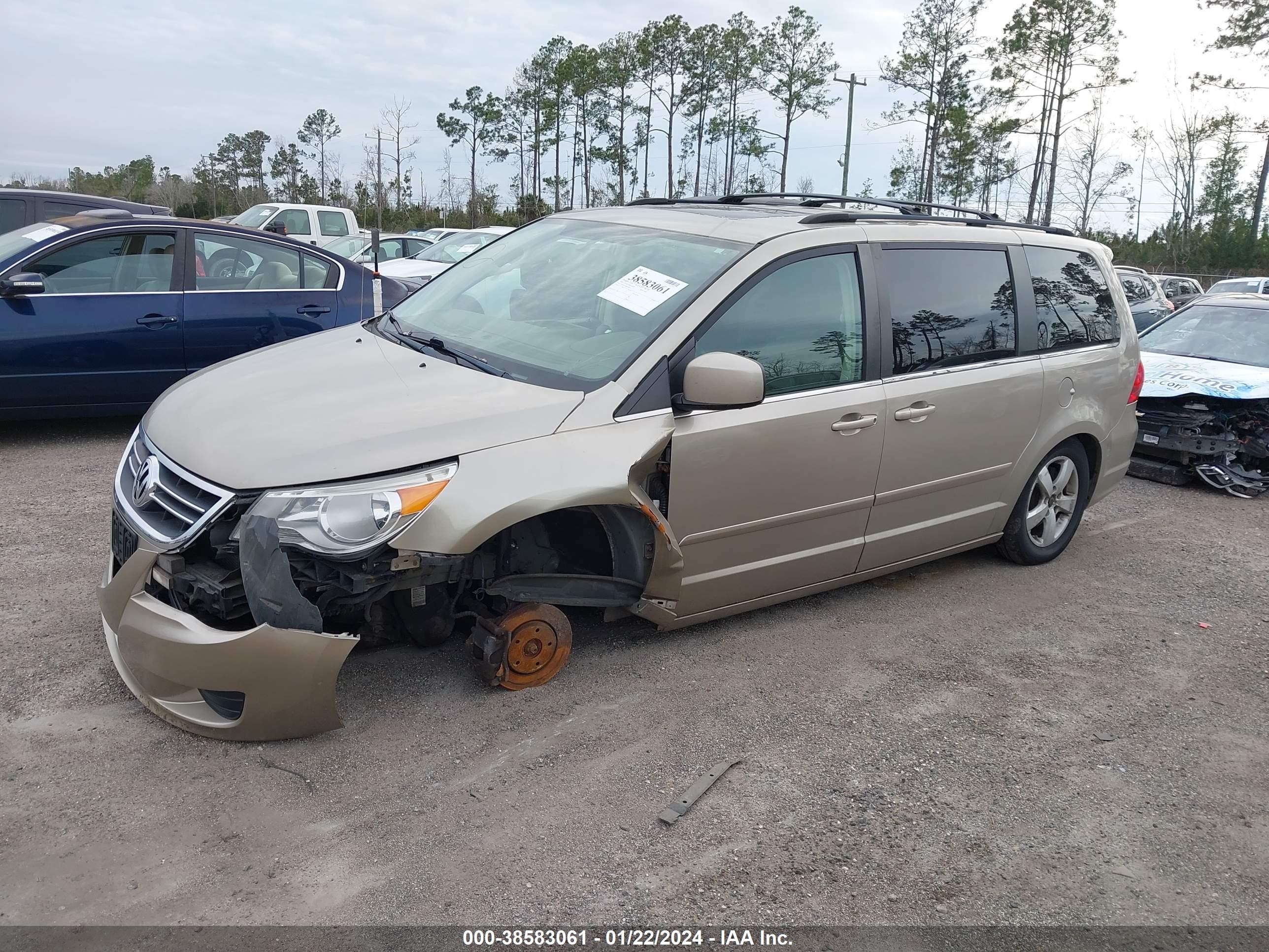 Photo 1 VIN: 2V8HW34189R598500 - VOLKSWAGEN ROUTAN SE 