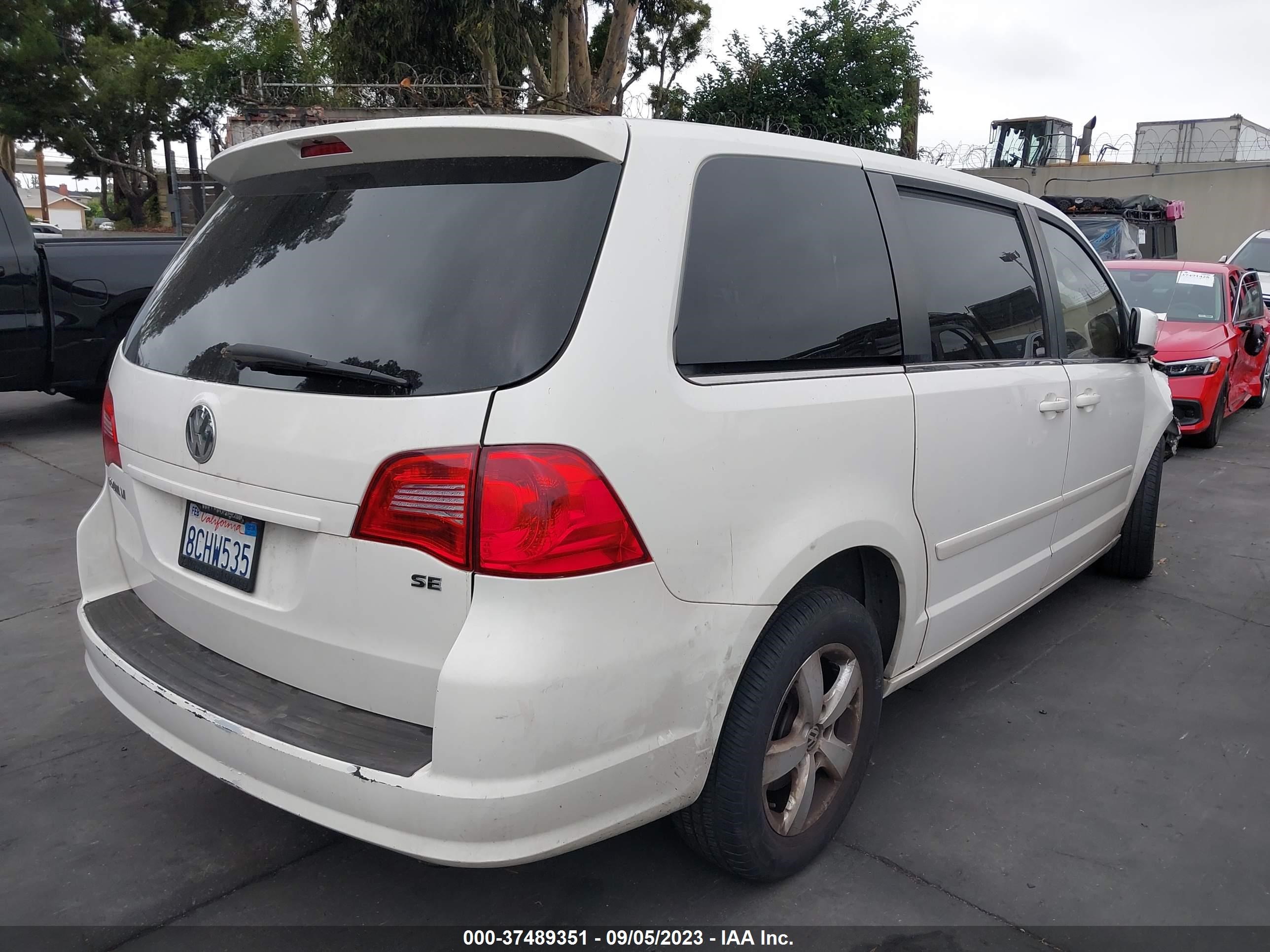 Photo 3 VIN: 2V8HW34199R586372 - VOLKSWAGEN ROUTAN 