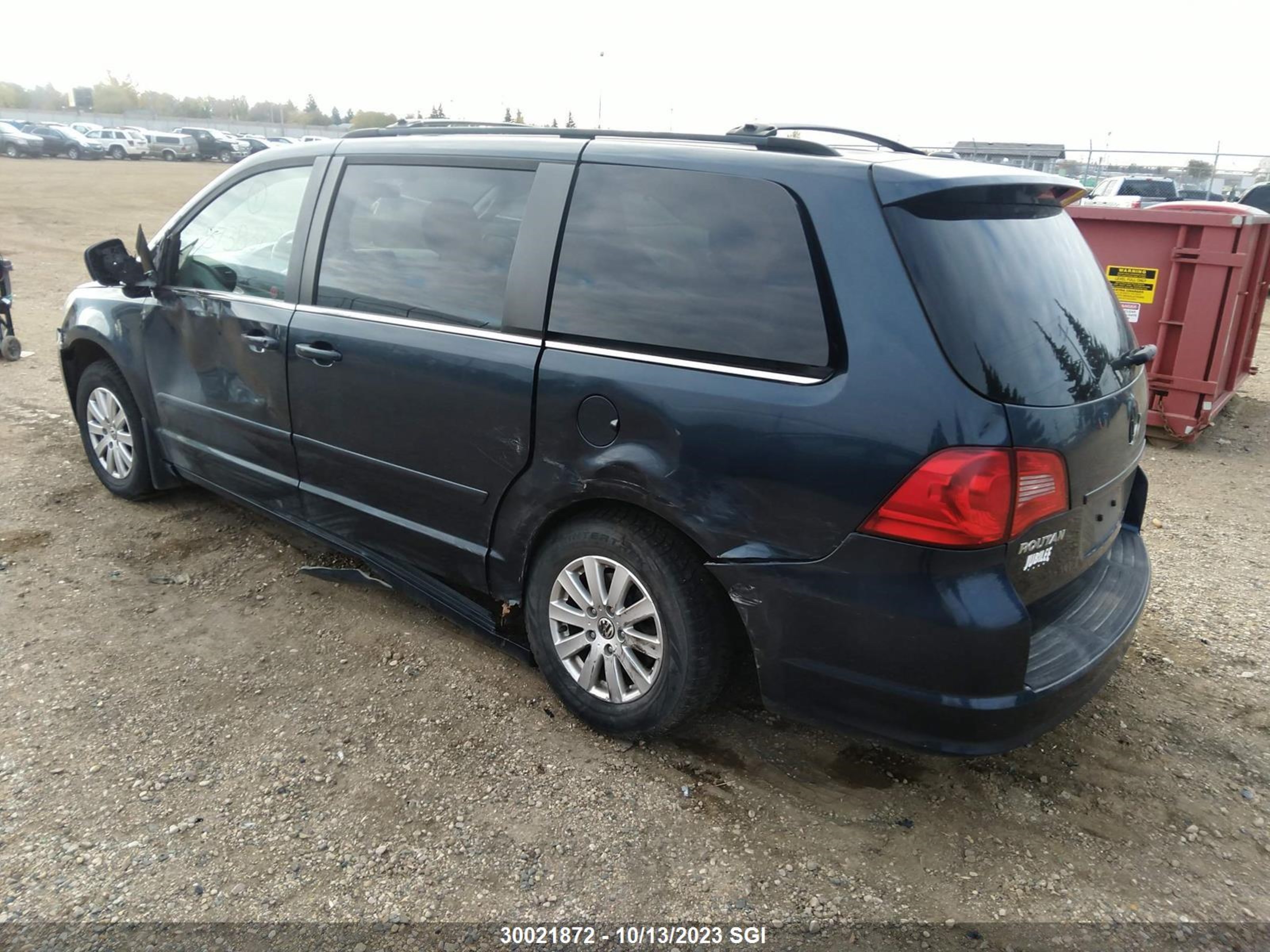 Photo 2 VIN: 2V8HW34X29R604375 - VOLKSWAGEN ROUTAN 