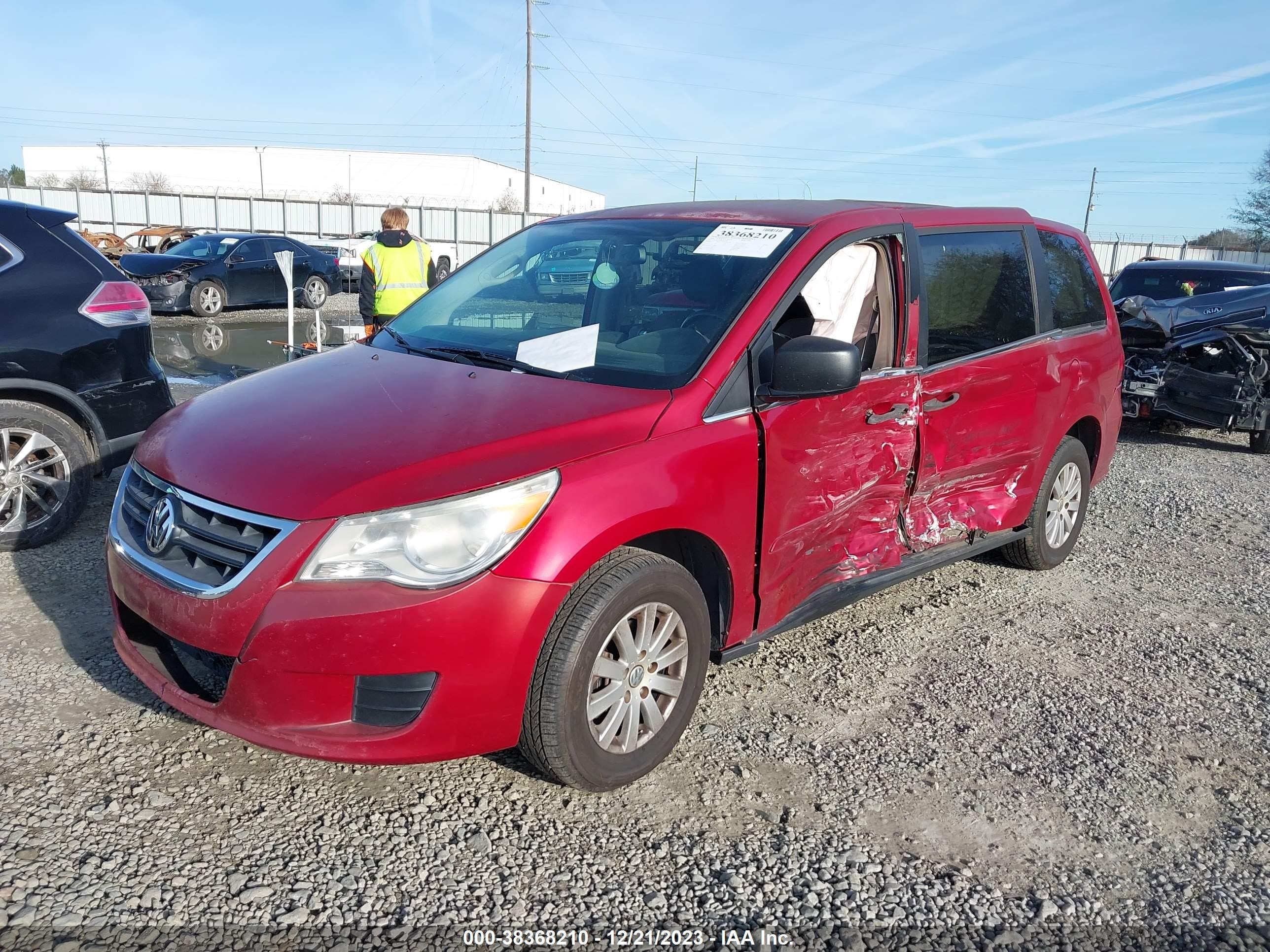 Photo 1 VIN: 2V8HW44199R559078 - VOLKSWAGEN ROUTAN 