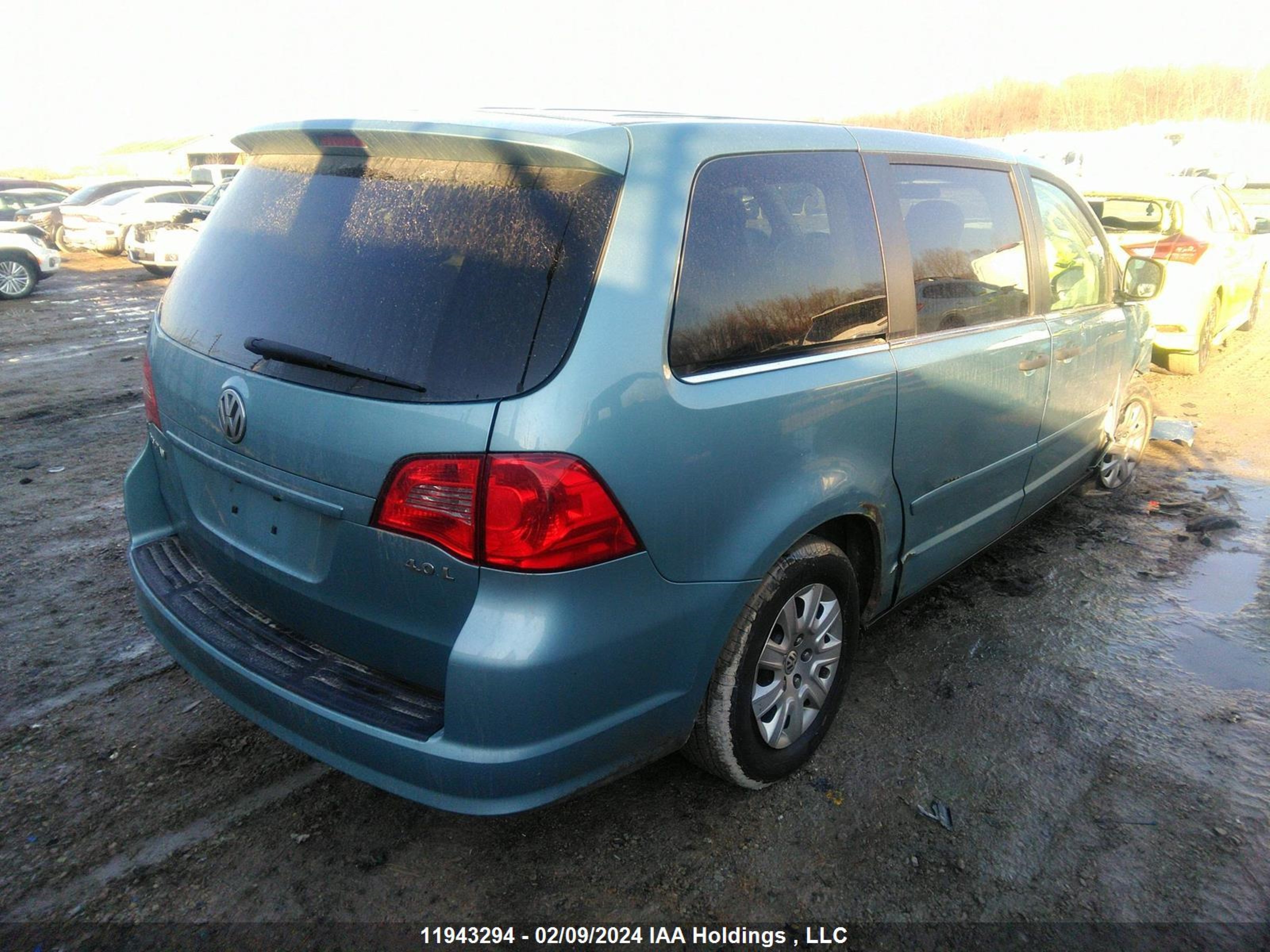 Photo 3 VIN: 2V8HW44X99R542785 - VOLKSWAGEN ROUTAN 