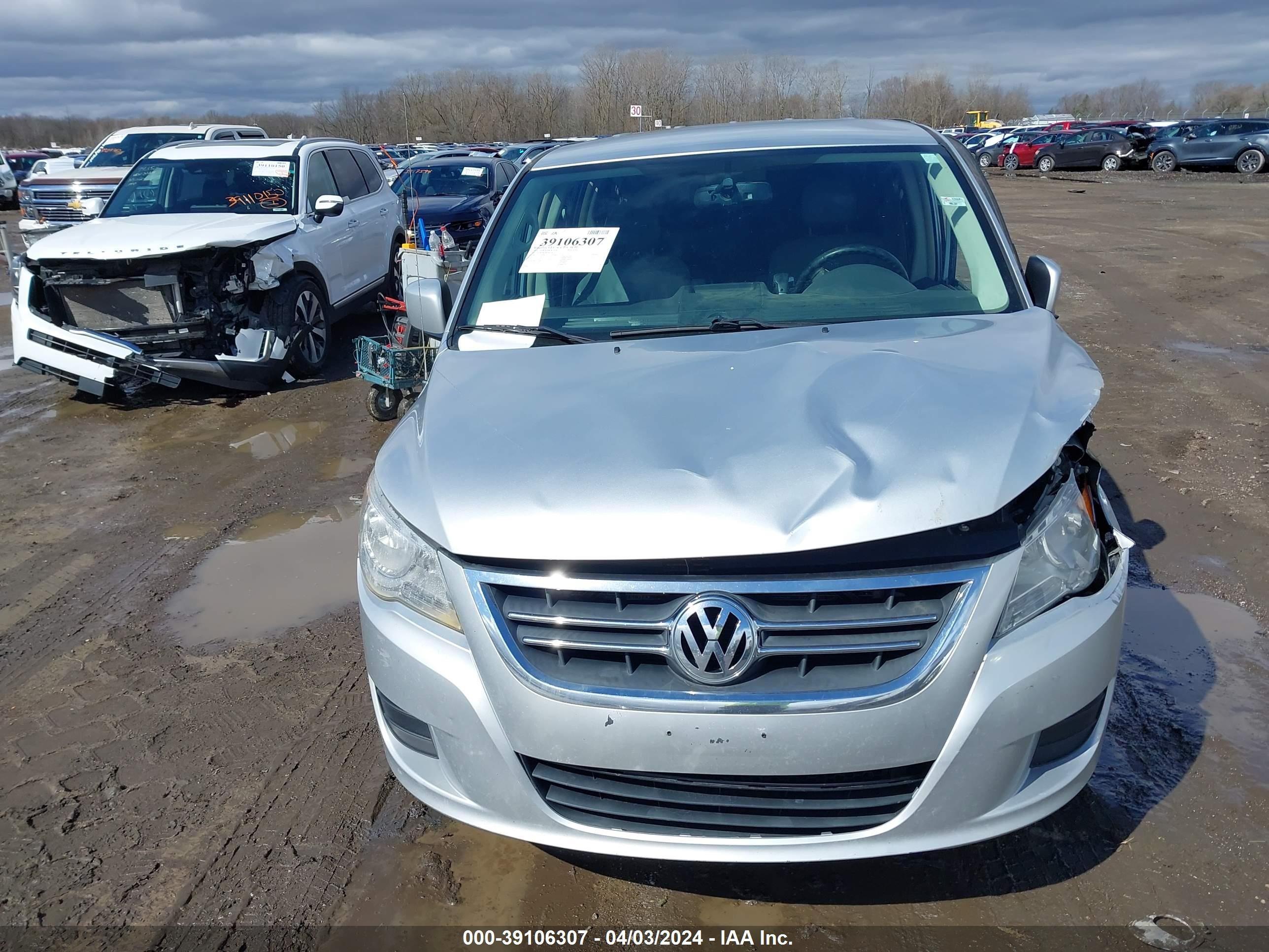 Photo 10 VIN: 2V8HW54X49R546278 - VOLKSWAGEN ROUTAN 