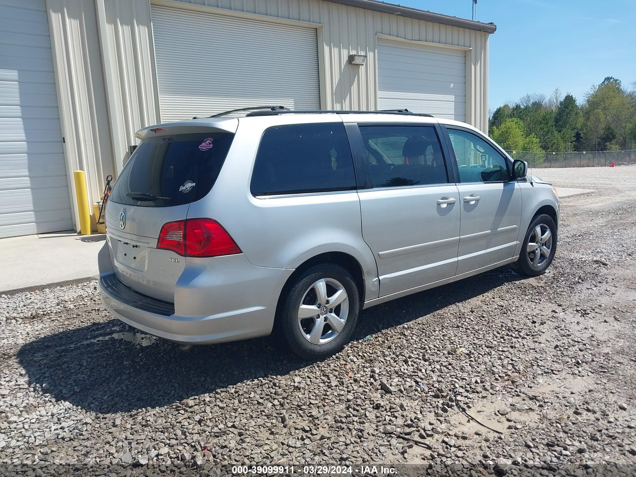 Photo 3 VIN: 2V8HW54X89R543450 - VOLKSWAGEN ROUTAN 