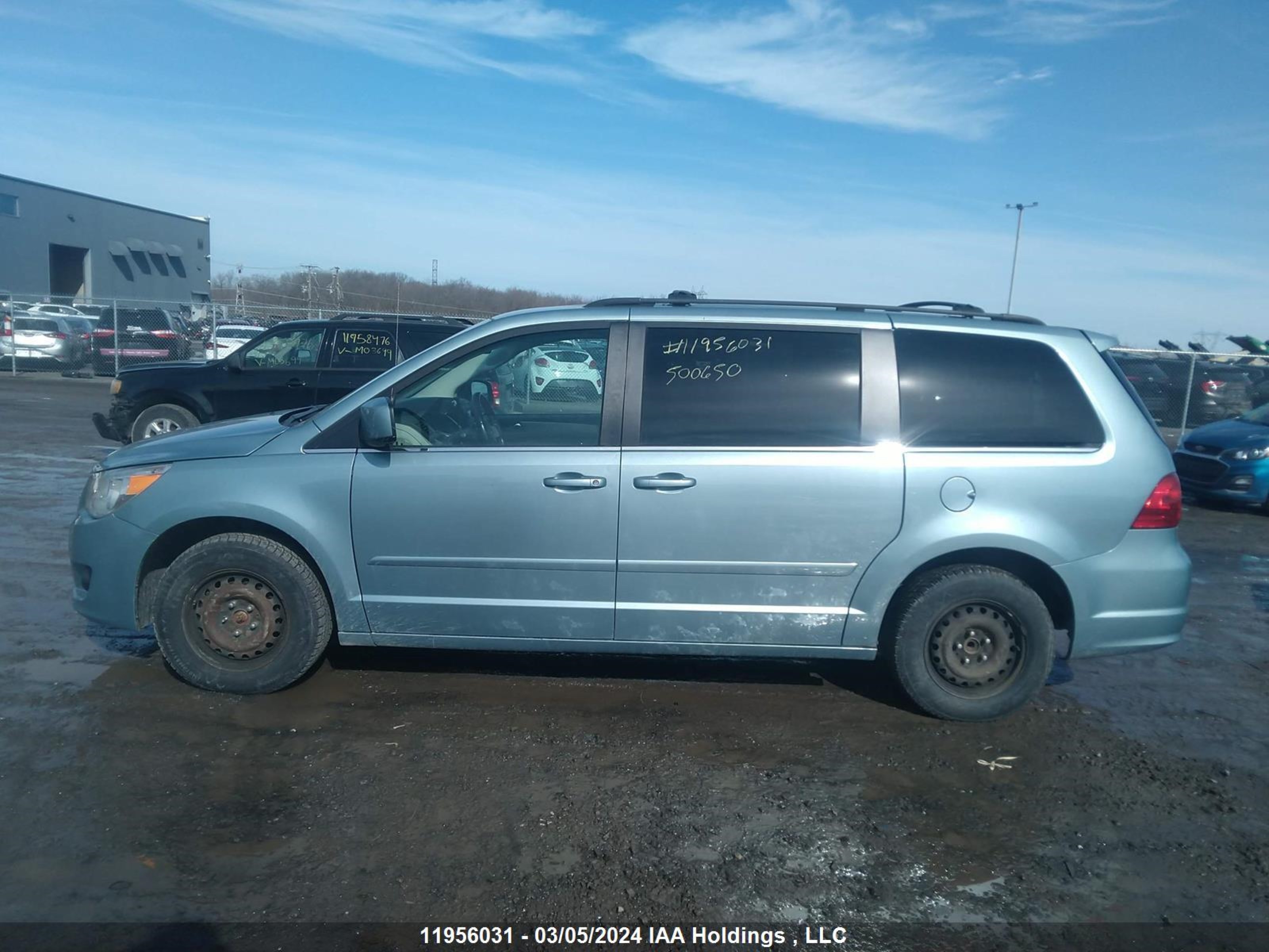 Photo 13 VIN: 2V8HW54XX9R500650 - VOLKSWAGEN ROUTAN 