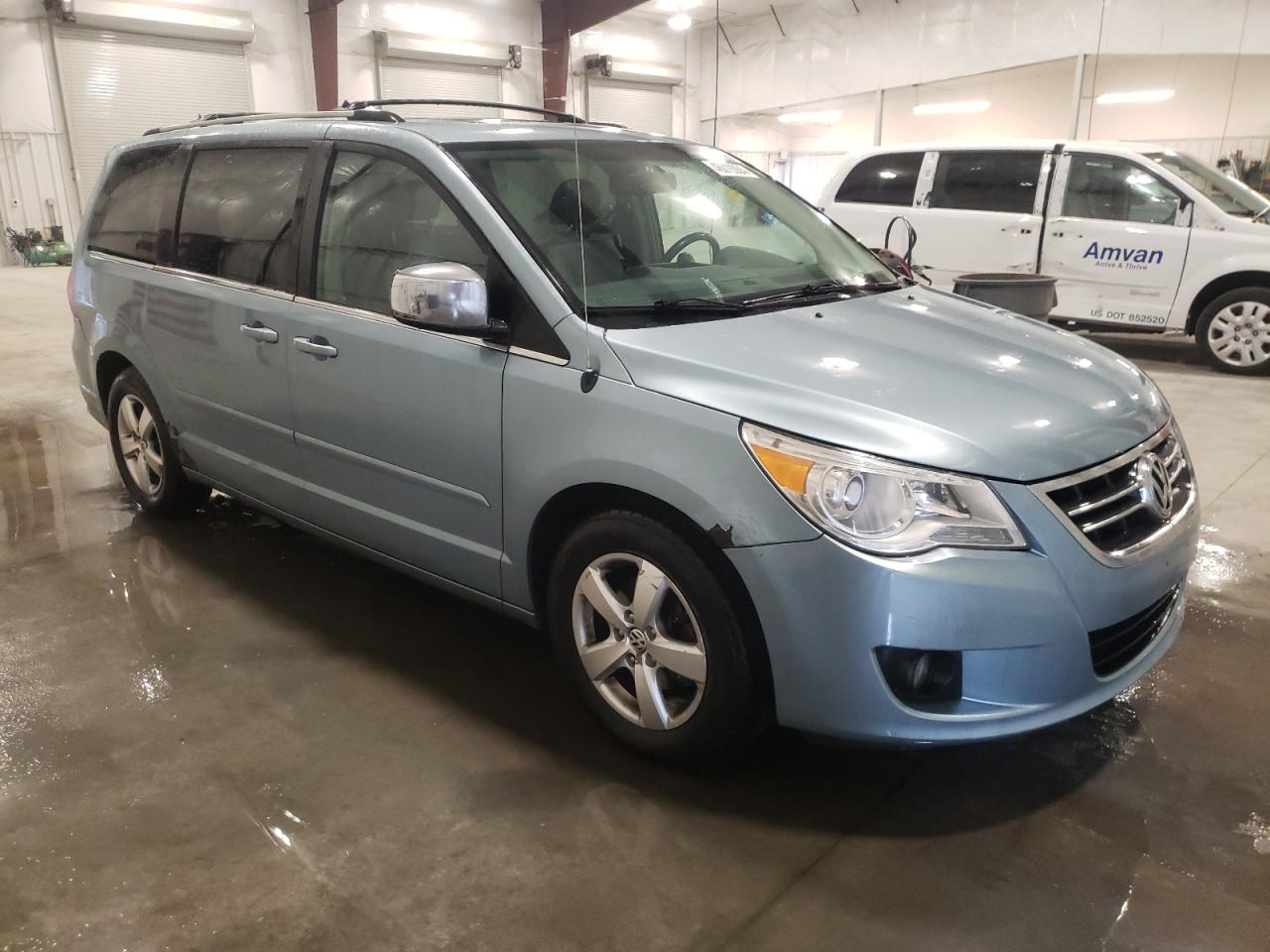 Photo 3 VIN: 2V8HW64X69R541394 - VOLKSWAGEN ROUTAN 