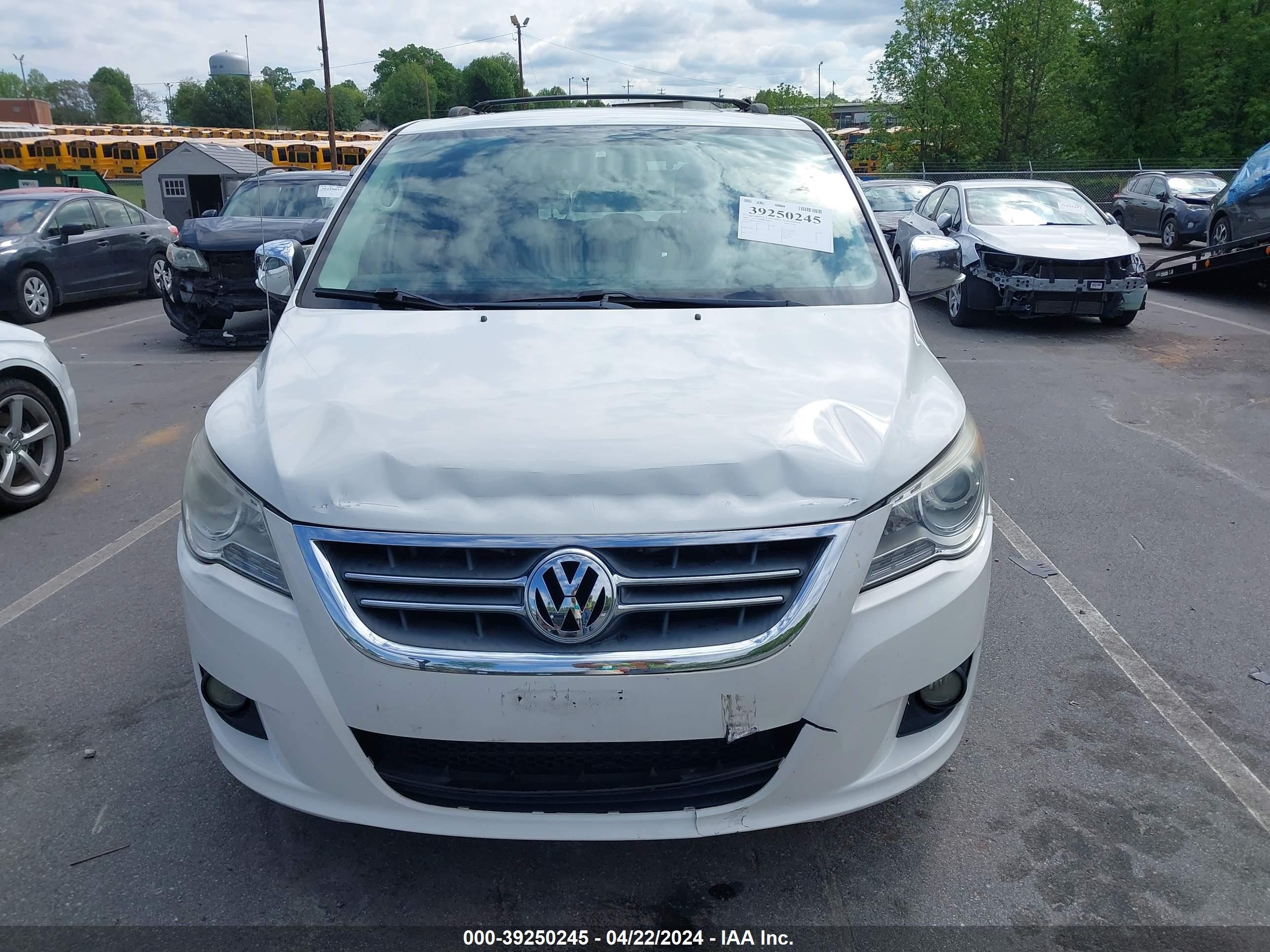 Photo 11 VIN: 2V8HW64X79R501776 - VOLKSWAGEN ROUTAN 