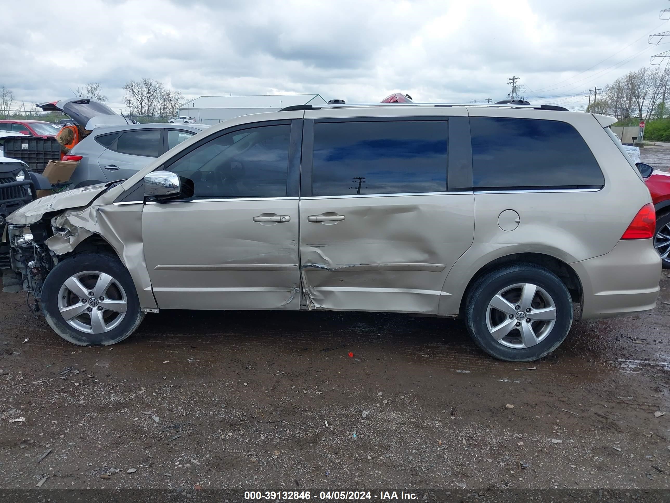 Photo 14 VIN: 2V8HW64X99R500998 - VOLKSWAGEN ROUTAN 