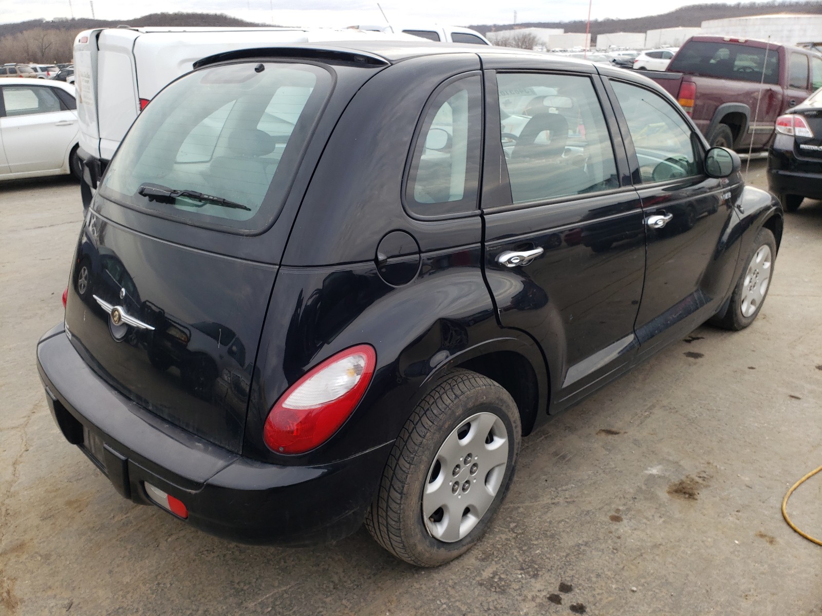 Photo 3 VIN: 3A4FY48B06T338231 - CHRYSLER PT CRUISER 