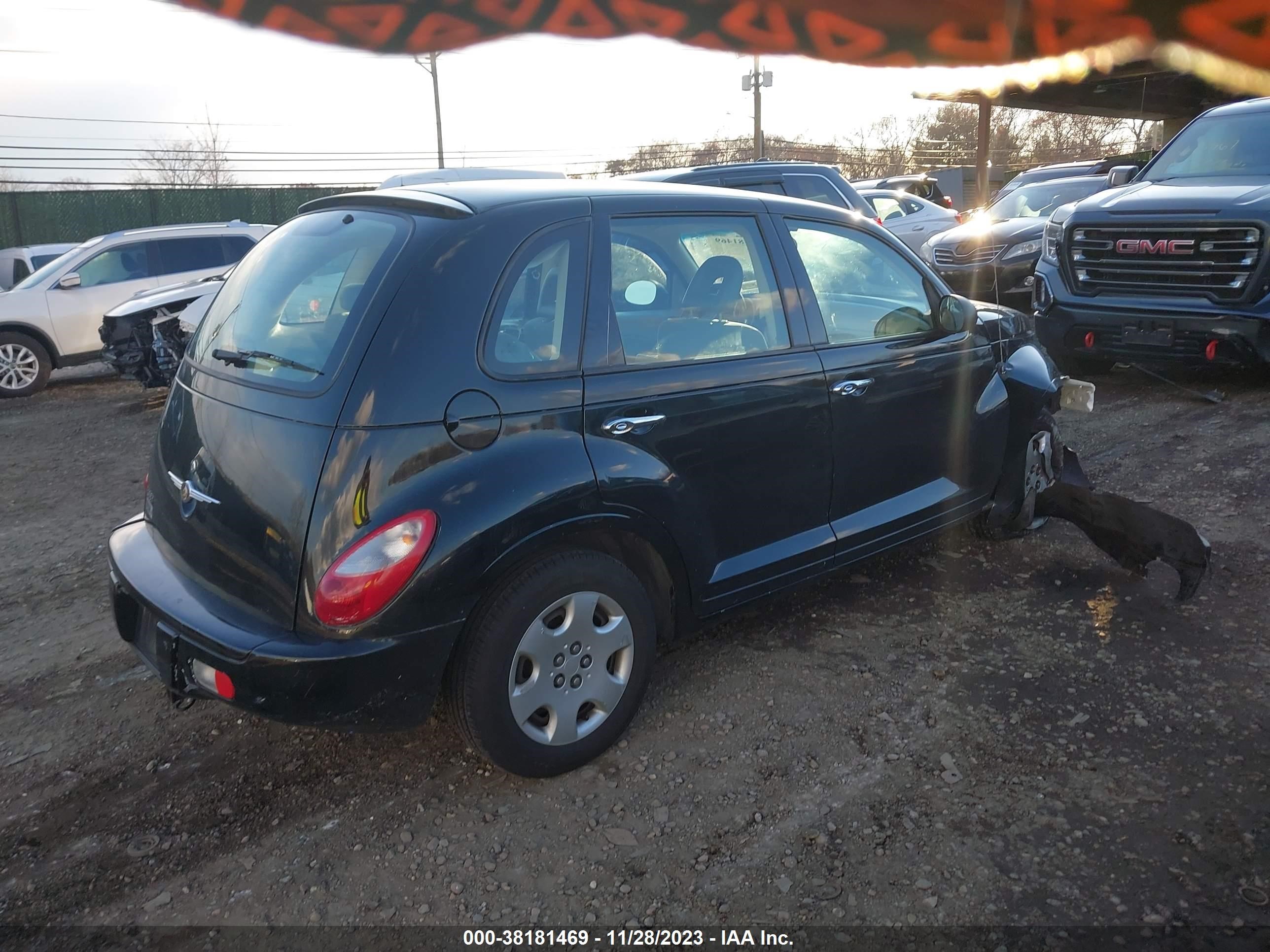 Photo 3 VIN: 3A4FY48B07T527138 - CHRYSLER PT CRUISER 