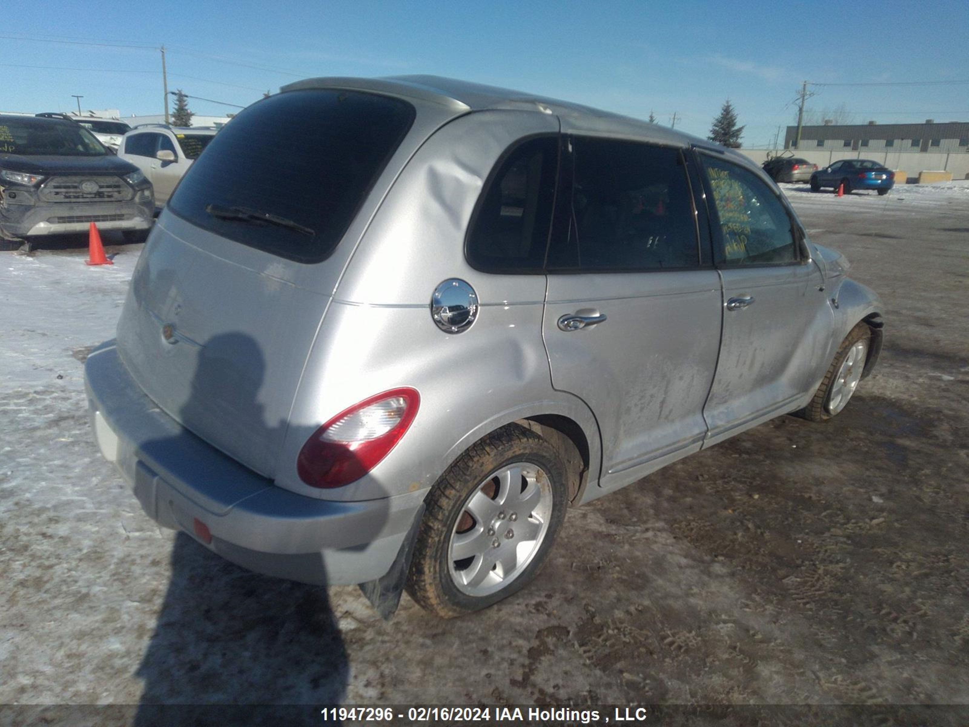 Photo 3 VIN: 3A4FY48B16T324533 - CHRYSLER PT CRUISER 