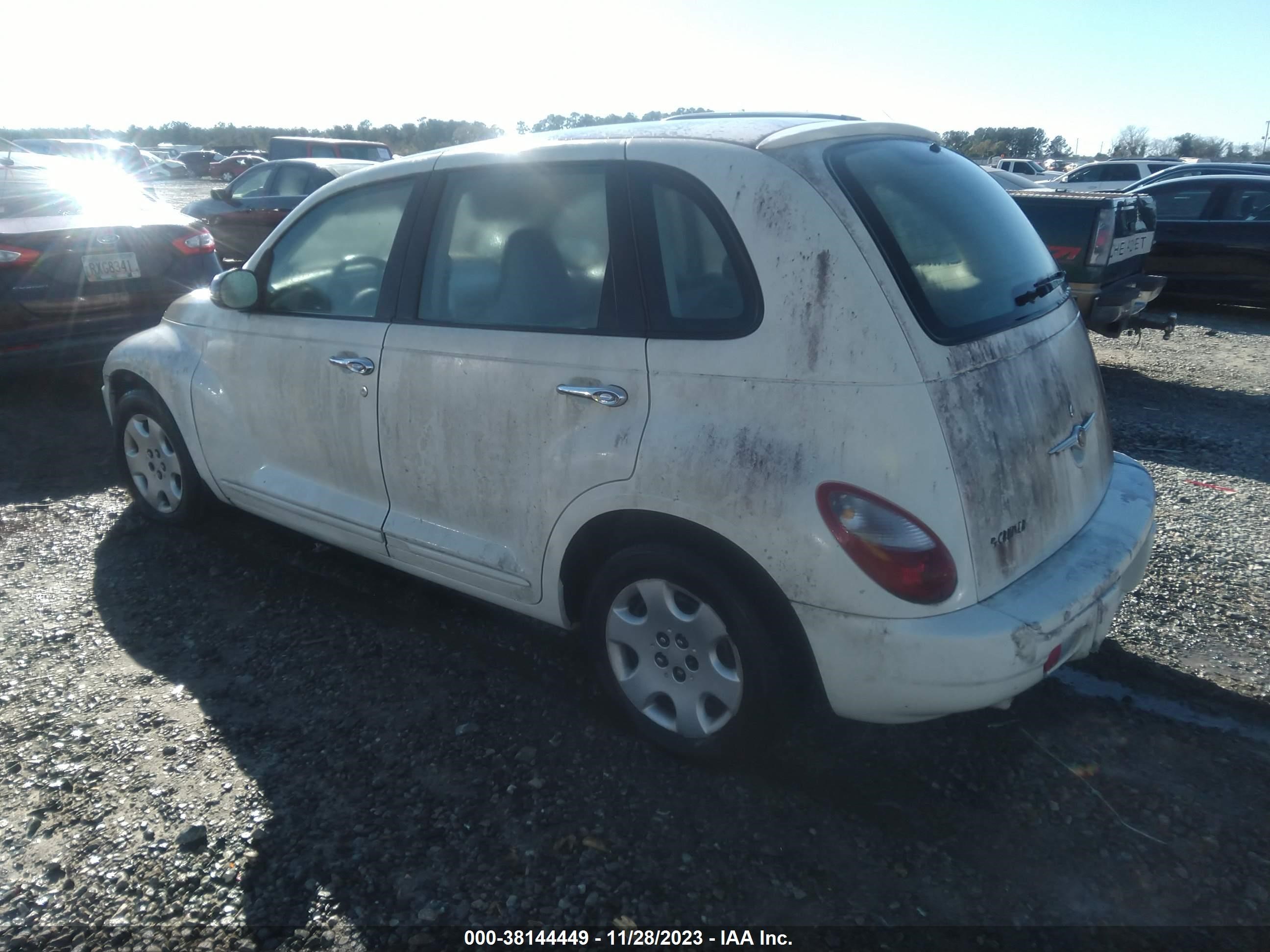 Photo 2 VIN: 3A4FY48B57T510254 - CHRYSLER PT CRUISER 