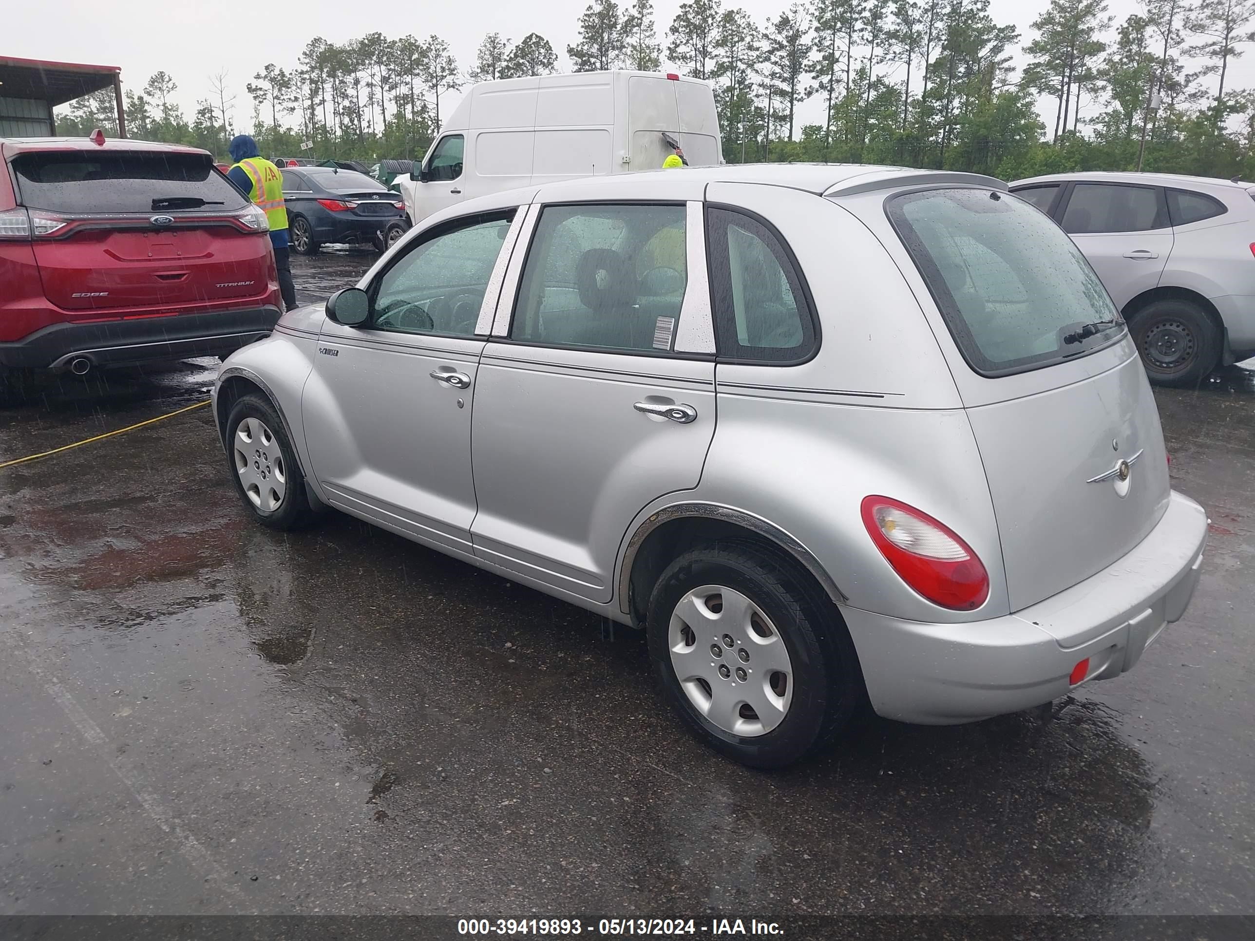 Photo 2 VIN: 3A4FY48B76T272213 - CHRYSLER PT CRUISER 