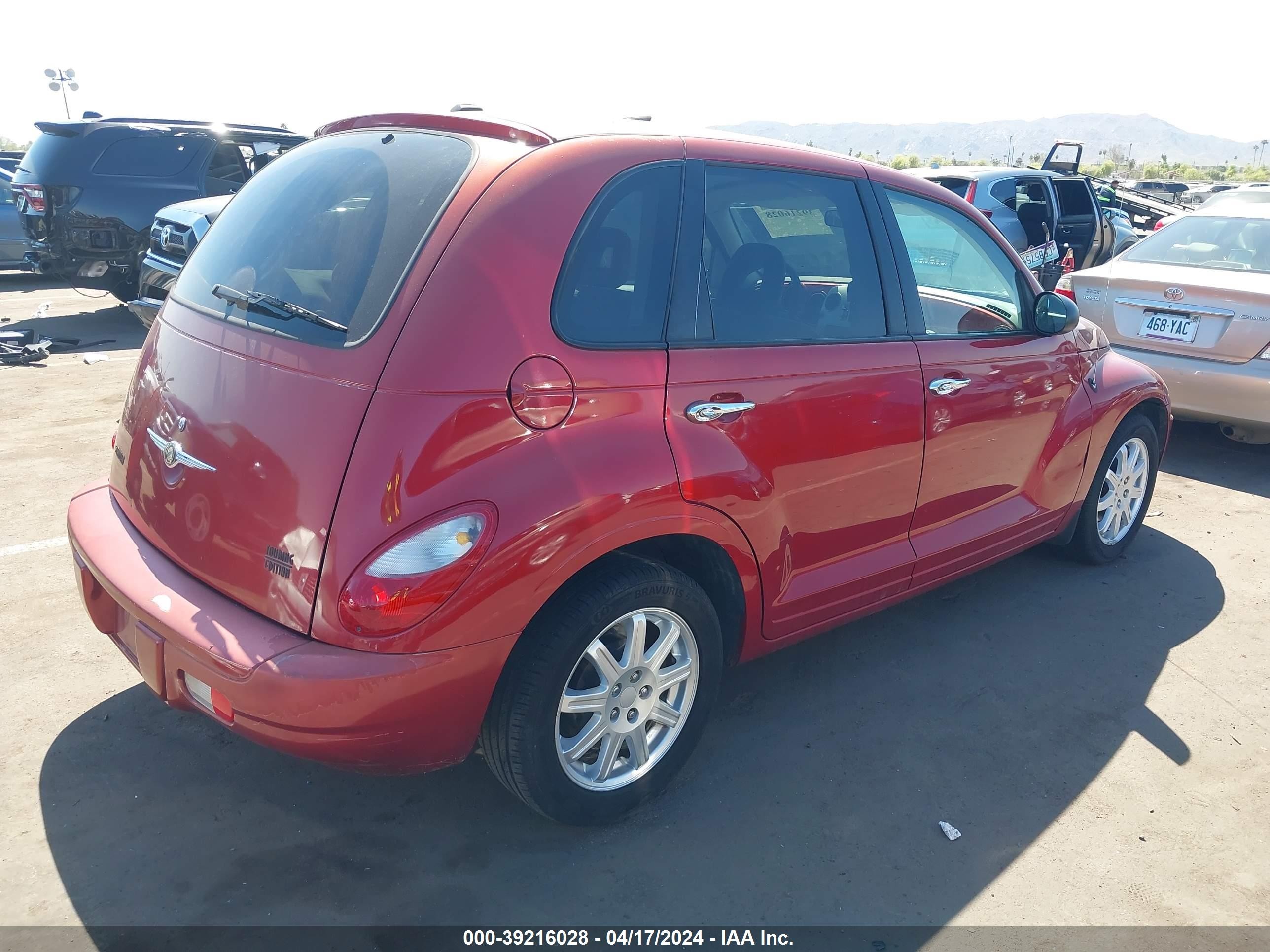 Photo 3 VIN: 3A4FY58B47T599661 - CHRYSLER PT CRUISER 