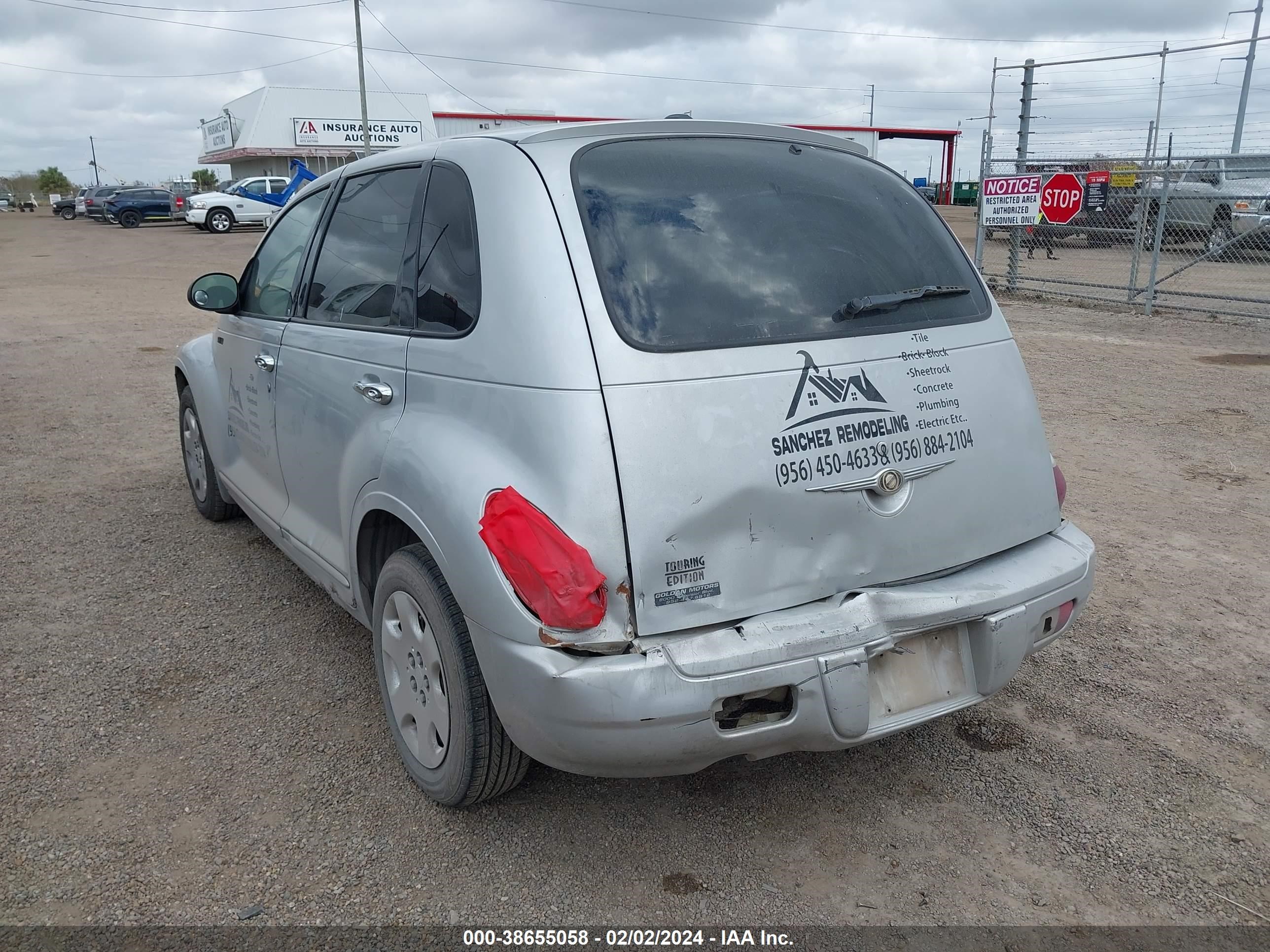 Photo 2 VIN: 3A4FY58BX6T298505 - CHRYSLER PT CRUISER 