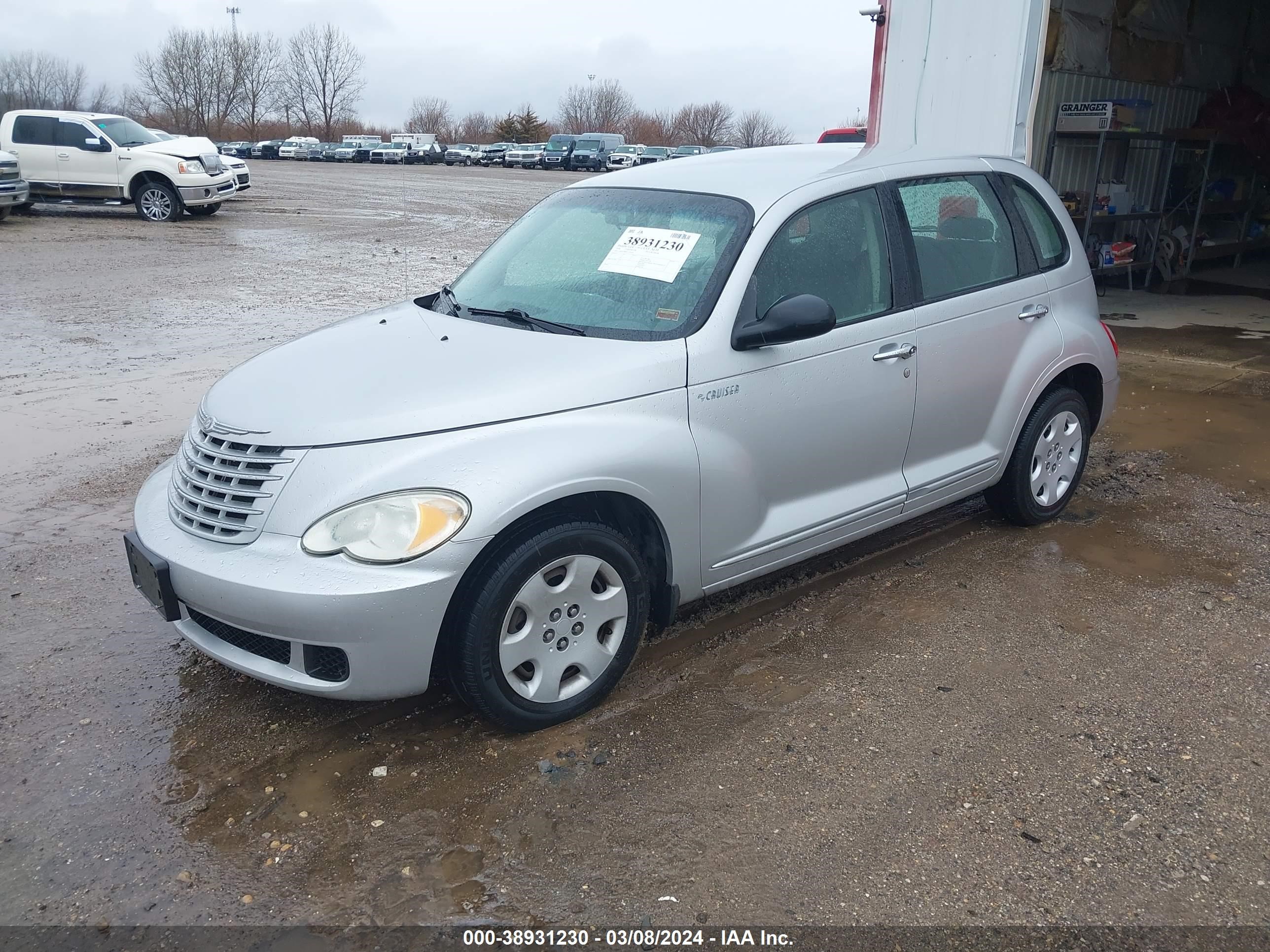 Photo 1 VIN: 3A4FY58BX6T350036 - CHRYSLER PT CRUISER 