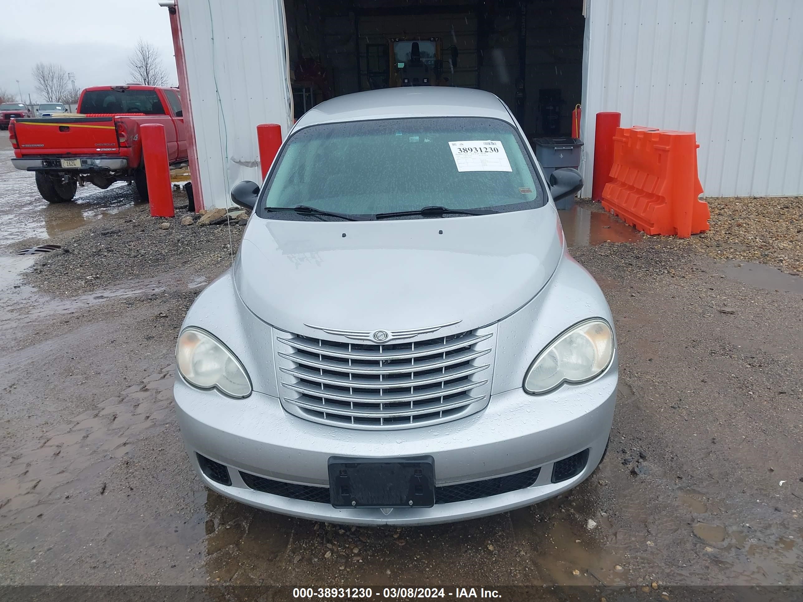 Photo 5 VIN: 3A4FY58BX6T350036 - CHRYSLER PT CRUISER 