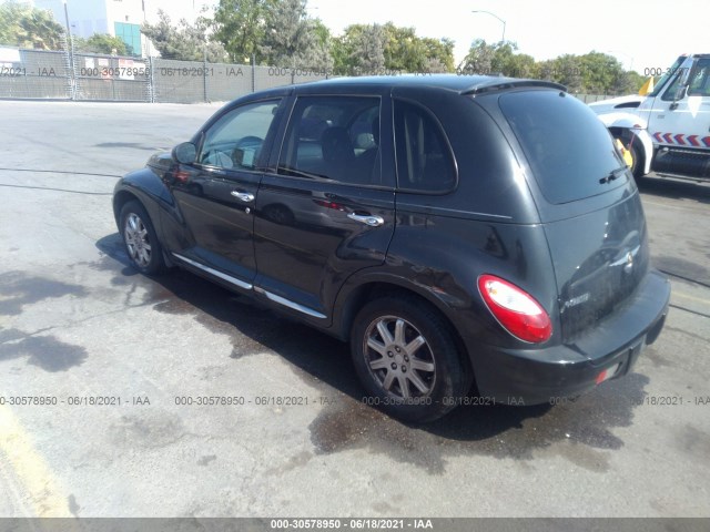 Photo 2 VIN: 3A4GY5F90AT131793 - CHRYSLER PT CRUISER CLASSIC 