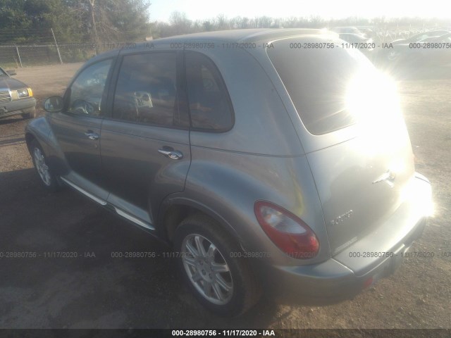 Photo 2 VIN: 3A4GY5F94AT174405 - CHRYSLER PT CRUISER CLASSIC 