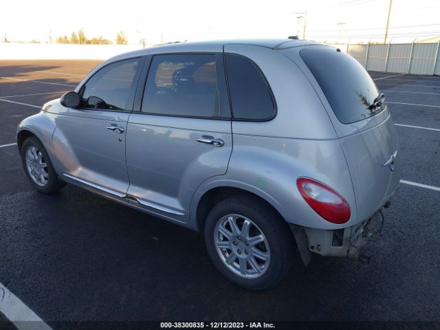 Photo 2 VIN: 3A4GY5F95AT131000 - CHRYSLER PT CRUISER 