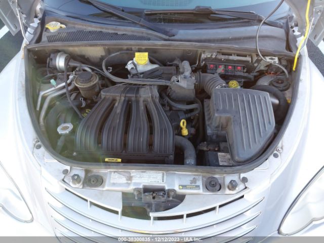 Photo 9 VIN: 3A4GY5F95AT131000 - CHRYSLER PT CRUISER 