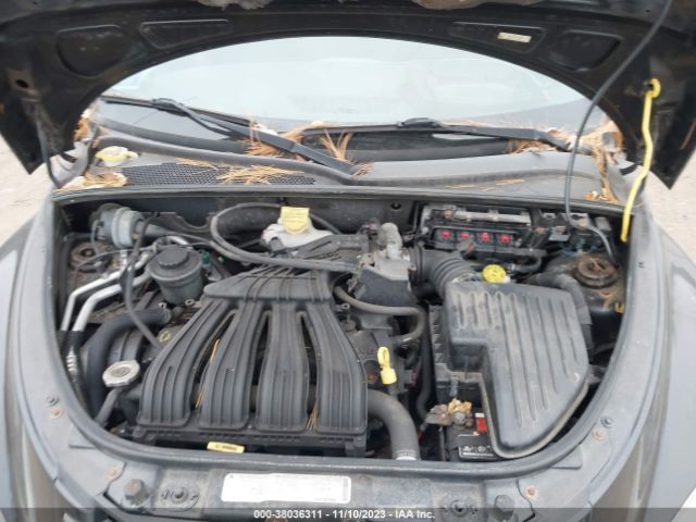 Photo 9 VIN: 3A4GY5F95AT156088 - CHRYSLER PT CRUISER 