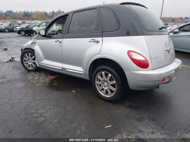 Photo 2 VIN: 3A4GY5F95AT209596 - CHRYSLER PT CRUISER 